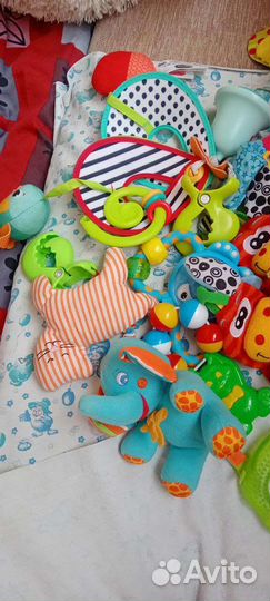 Погремушки игрушки для самых маленьких
