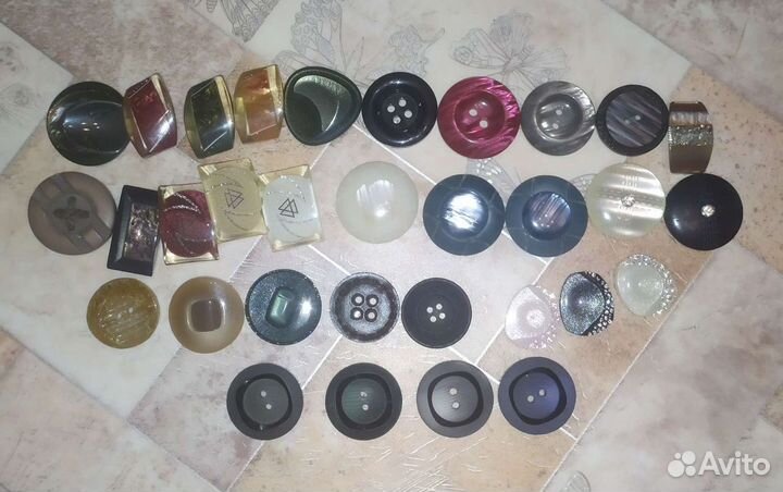 Пуговицы, заклепки