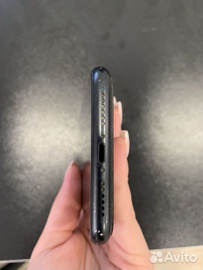 Телефон iPhone Xr