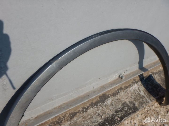 Расширитель переднего левого крыла Audi Q7 4M