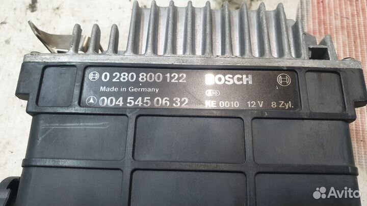 Блок управления двигателя Mercedes-Benz W126 R107