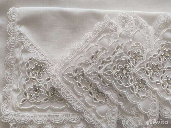 Комплект из скатерти и салфеток