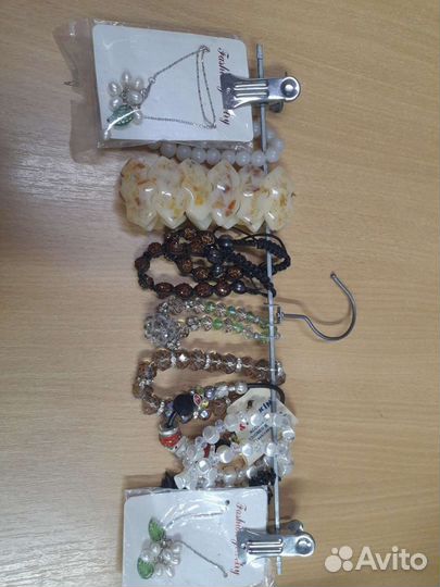 Бусы из натурального камня