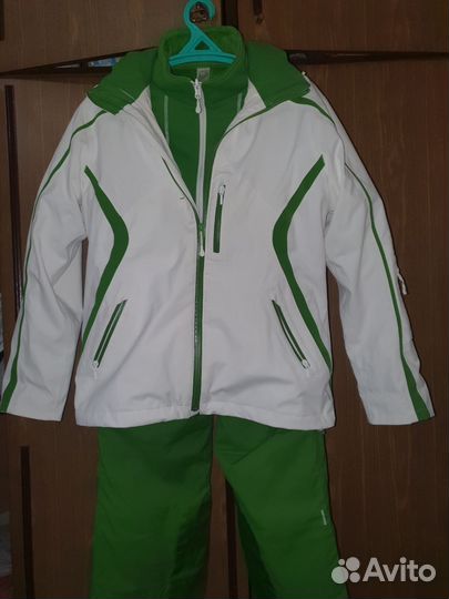 Костюм горнолыжный,тройка