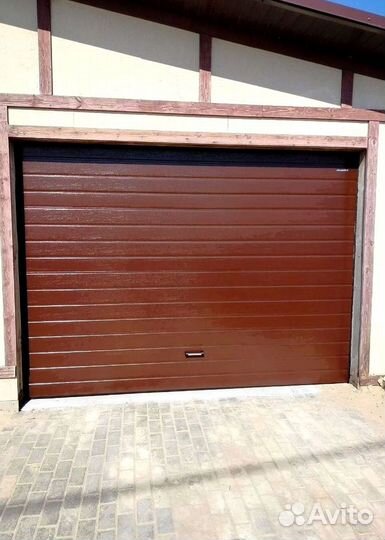 Гаражные секционные ворота