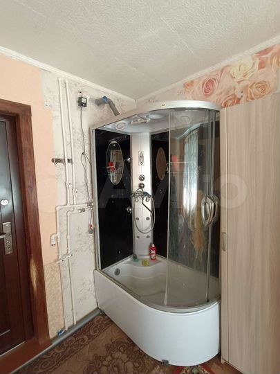 Комната 12 м² в 9-к., 2/5 эт.