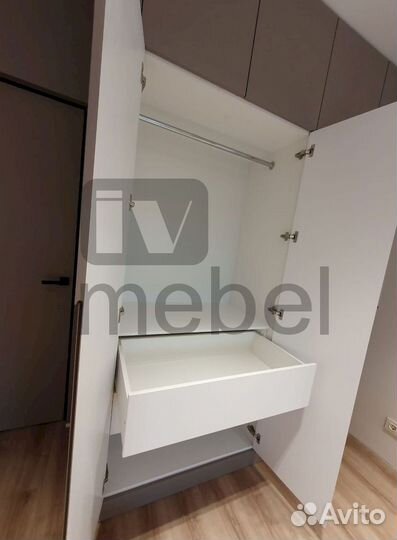 Шкаф в прихожую