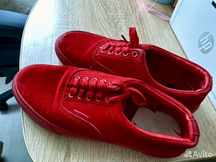 Кроссовки мужские 43 размера