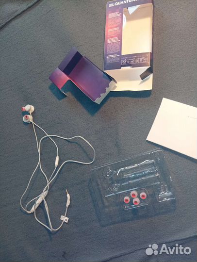 Игровые наушники JBL Quantum 50, белый