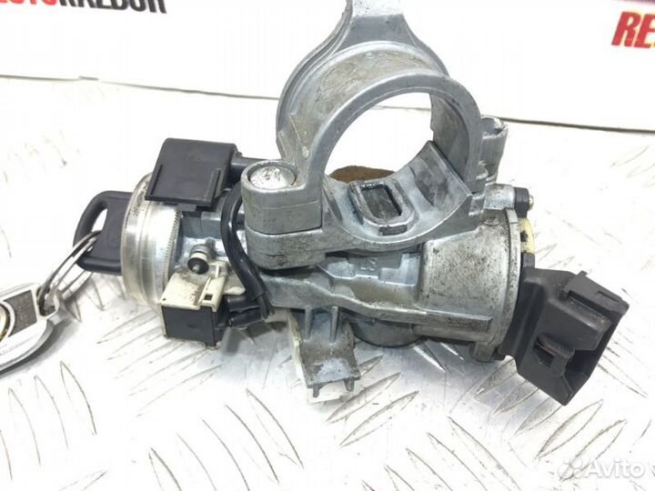 Замок зажигания Mitsubishi Chariot Grandis минивен