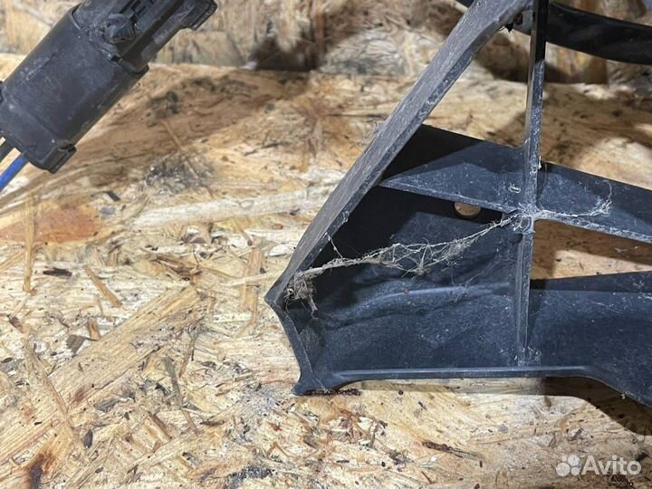 Вентилятор охлаждения Jeep Cherokee KJ 2006