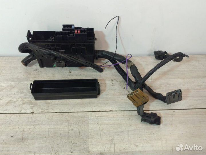 Блок предохранителей Nissan Note E11 HR16DE 2008