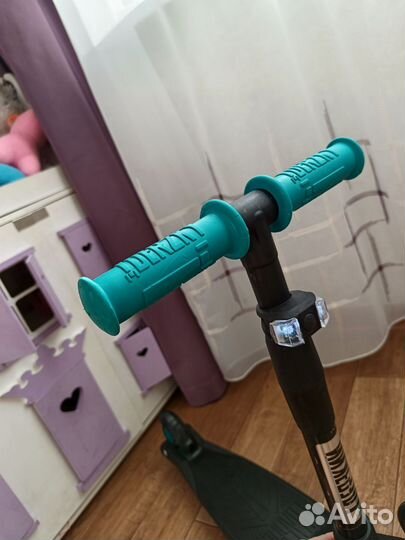 Самокат трехколесный