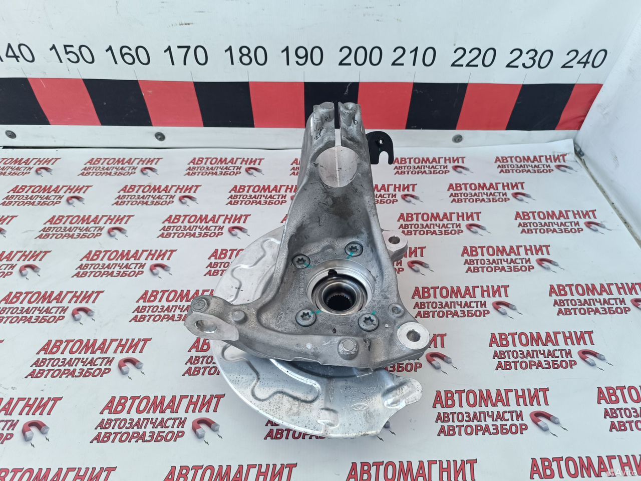 Кулак поворотный левый цапфа Exeed RX VX Тигго 9