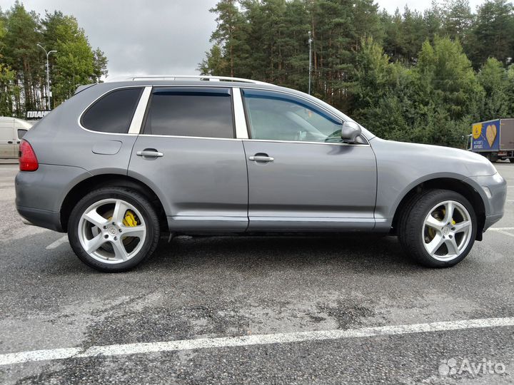 Porsche Cayenne 3.2 AT, 2004, 2 200 км