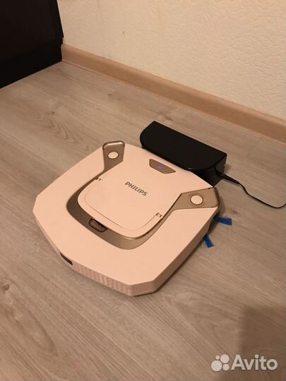 Робот пылесос philips