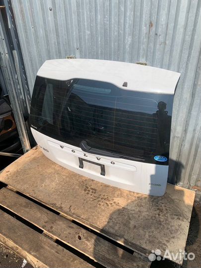 Крышка багажника Вольво V50 Volvo v50