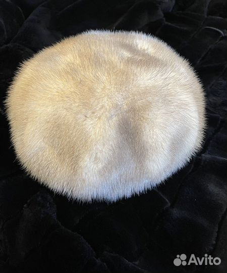 Норковая шапка берет в идеальном состоянии