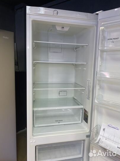 Холодильник мало б/у 1год Гарантия