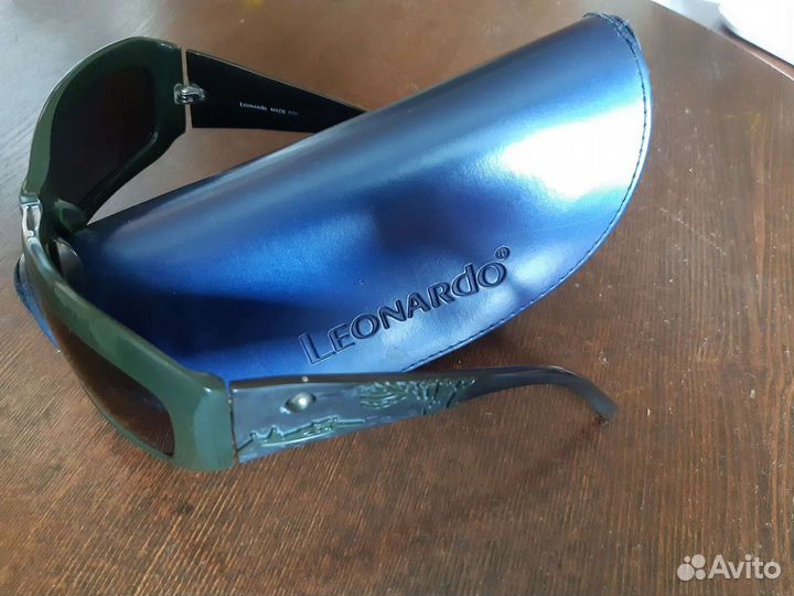 Очки Леонардо