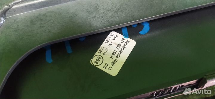 Консоль магнитофона Audi A5 caeb 2010