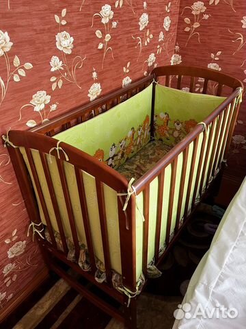 Детская кроватка