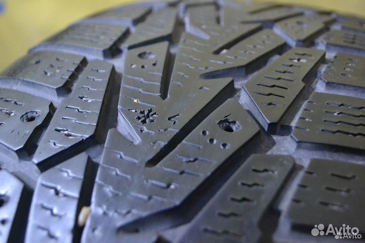 Nokian Tyres Hakkapeliitta 7 205/50 R17