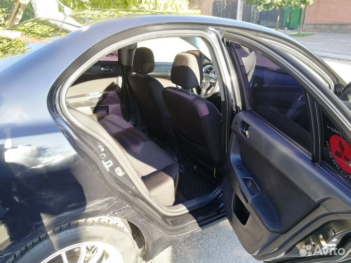 Mitsubishi Lancer 2 МТ, 2008, 180 000 км
