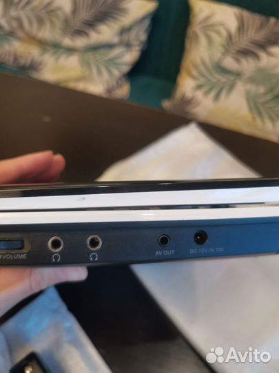 Портативный видеопроигрыватель