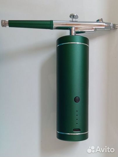 Портативный компрессор для аэрографа