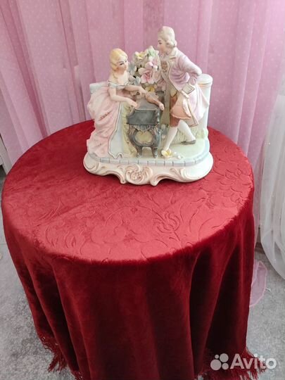 Скатерть антикварная, покрывало