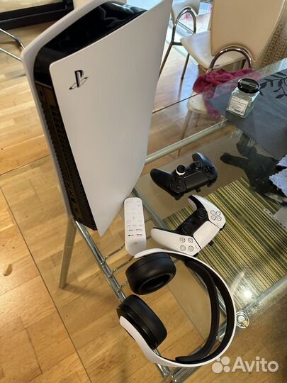 Sony PS5 DE комплект