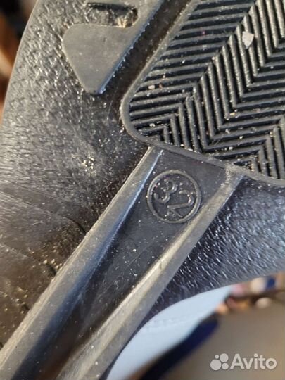 Лыжные ботинки