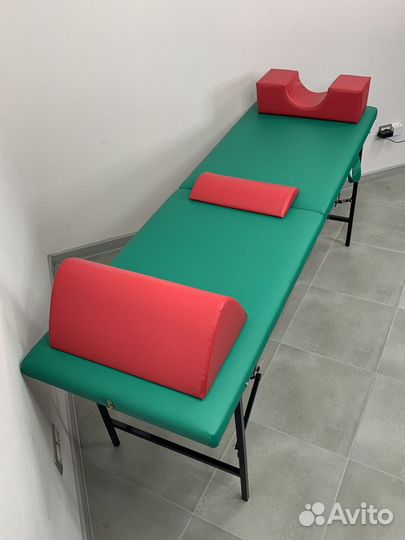 Массажный стол