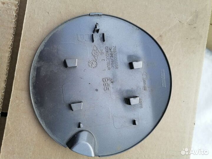 Лючок бензобака Renault Megane 3