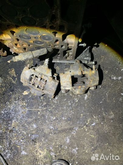 Суппорт передний w210