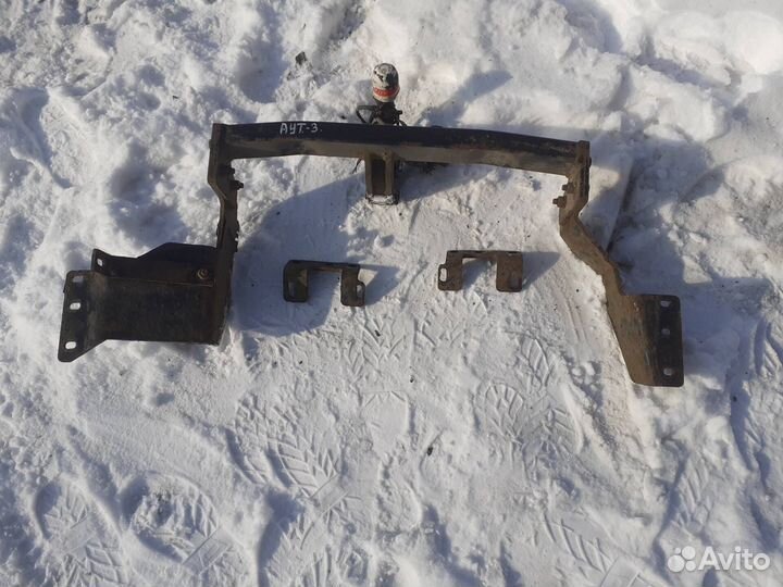 Фаркоп Mitsubishi Outlander 3