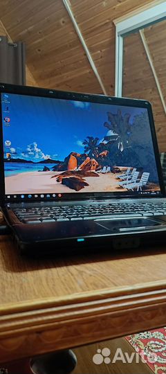 Ноутбук HP 17,3 озу 4Гб, ssd 120Гб