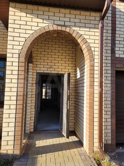 Таунхаус 330 м² на участке 2,5 сот.