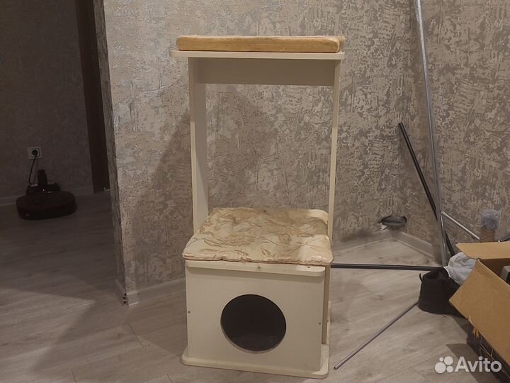 Домик для кошки с когтеточкой в подарок