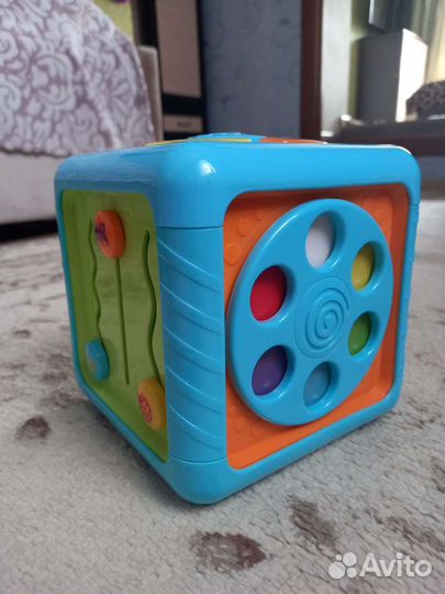 Продам музыкальный куб Baby Go