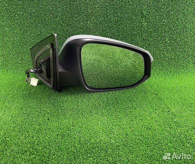 Зеркало правое Toyota Rav4 13-19