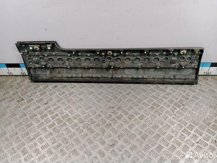 Б/У Накладка двери передней правой Land Rov#001