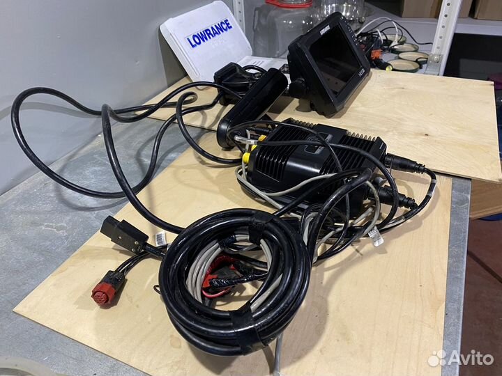 Эхолот карплоттер Lowrance HDS 9 Carbon