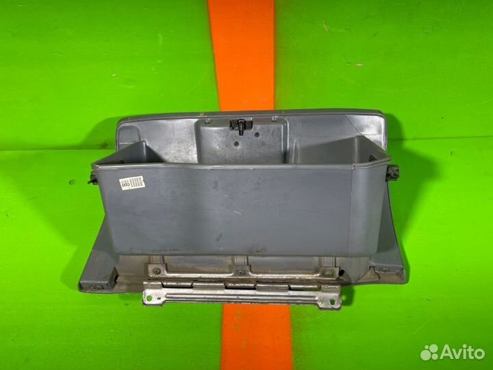 Бардачок Hyundai Accent G4EC 2007