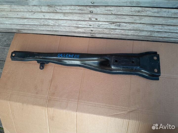 Лыжа подрамника Mitsubishi Outlander XL CW5W