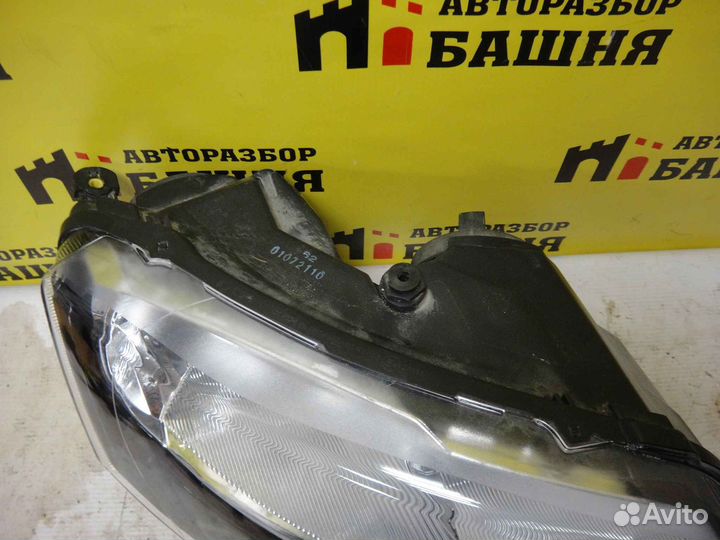 Skoda rapid Фара правая