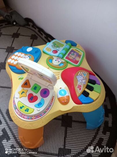 Развивающий столик fisher price