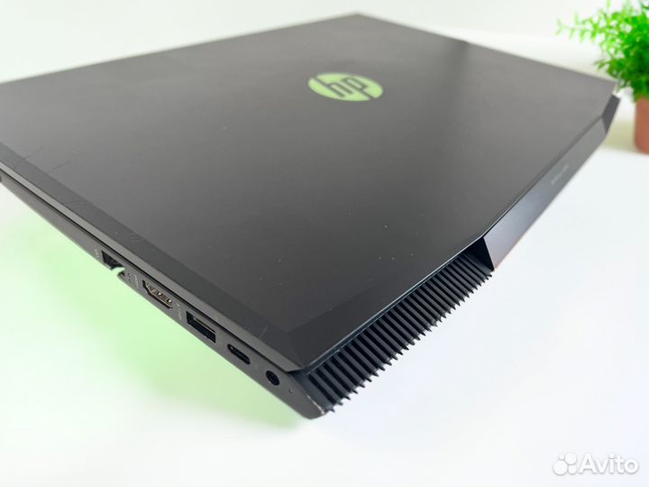Ноутбук HP \ GTX 1050 \ i5 \ В металле