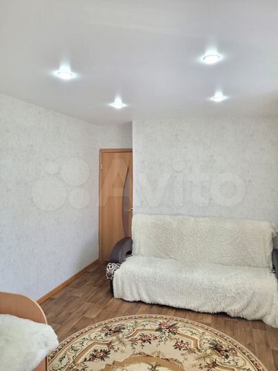 2-к. квартира, 41 м², 1/3 эт.
